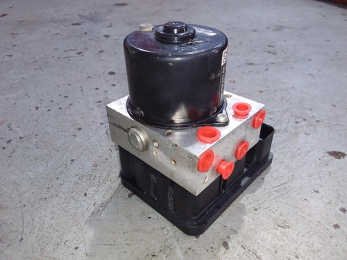 VOLKSWAGEN JETTA ABS PUMP/MODULATOR 1KM, ON MOTOR P/N 1K0614517AA, ON MODULE P/N