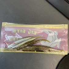 Big Bite Baits 5 Count Crappie Minnow  3.5” gold shad purple gold flake