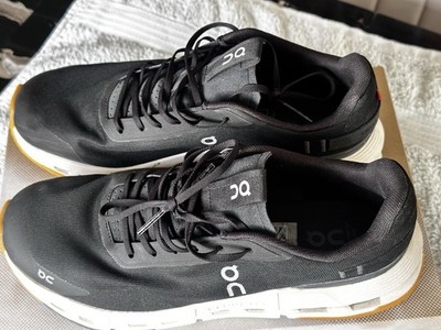 ON Running Cloudnova Form 2 Sneaker - Schwarz | Elfenbein Größe 10,5
