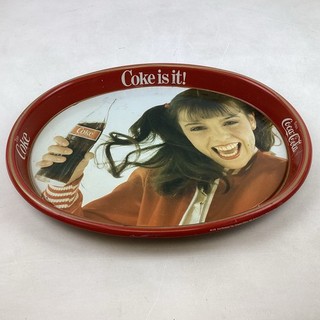 Vintage 1982 Coca Cola Oval Serving Tray Kim Christmas Canadian Edition AP#555