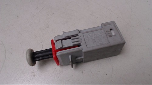 Schalter Kupplung 55701396 Opel Astra 1.9 Cdti Caravan DPF Bj 2007 H 2027105