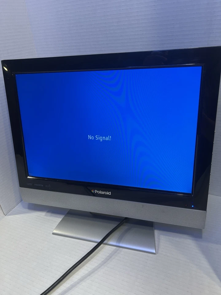 Polaroid TLX-01511C Television No Remote Tested Working Perfect For Gaming - Image 2 of 4