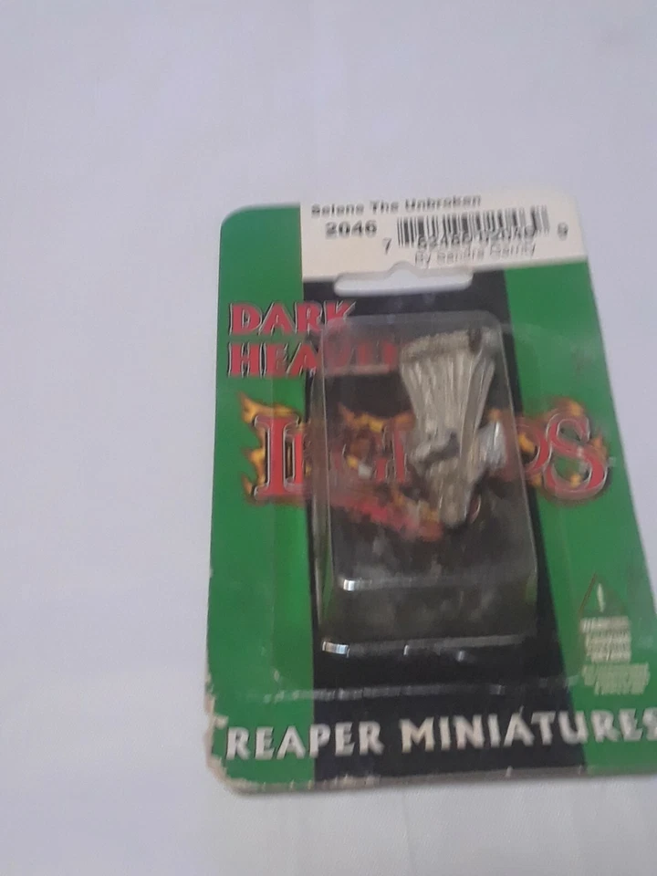 Reaper Miniatures RPR 02046 - Dark Heaven Legends Selene The Unbroken - Image 2 of 3