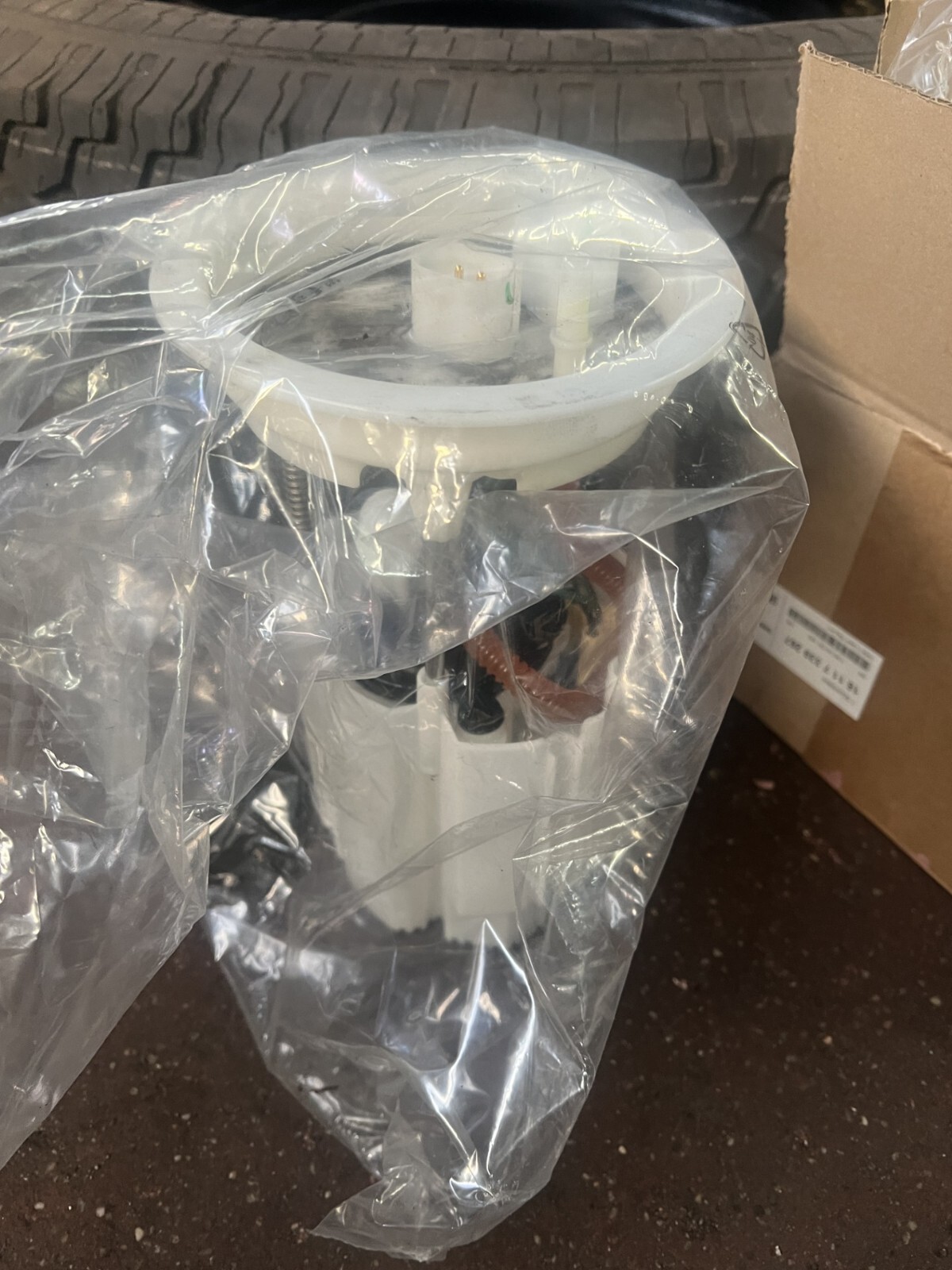 BMW i8 I12 i8 Roadster i15 FUEL PUMP SENDER UNIT 14-20 16117339267 OEM NEW 
