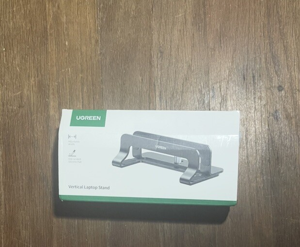 UGREEN Vertical Laptop Stand Dock Aluminum Compatible with MacBook Pro, BLACK