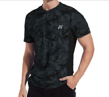 MEETWEE Men’s T Shirt Base Layer  Size Large BNWT