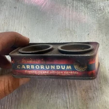 CARBORUNDUM VALVE GRINDING COARSE AND FINE COMPOUND VINTAGE DISPLAY TIN CAN