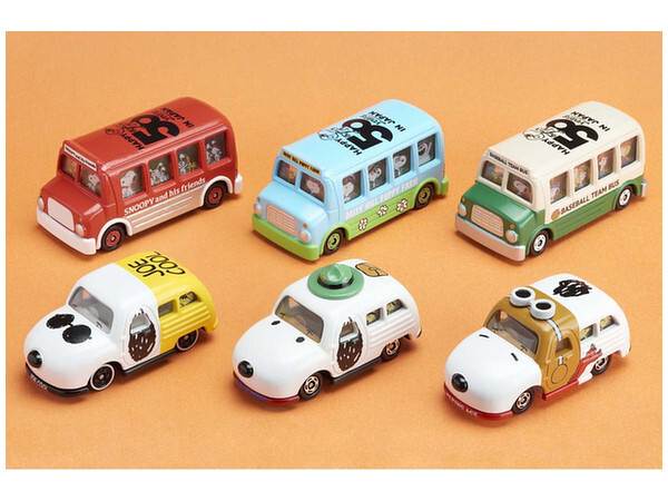 PEANUTS Snoopy car Dream Tomica HAPPY 50 YEARS IN JAPAN Set