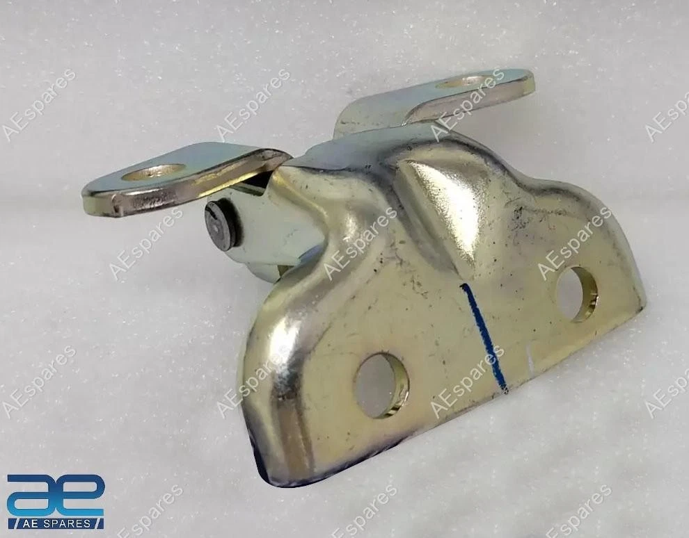 Rear Door Upper Hinge RH For Hyundai Creta Elantra Venue Verna Kia Carens Seltos view 3