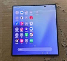 Samsung Galaxy Z Fold 7 - 256 GB - Blue Shadow (Unlocked).pixel Spot