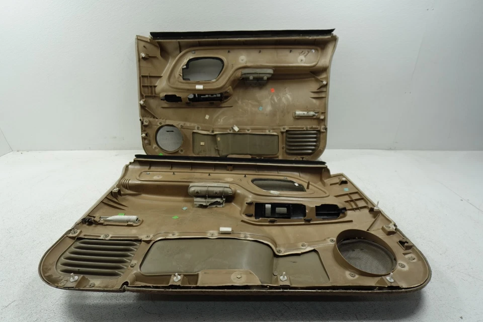 Cadillac Escalade Chevy GMC C/K 1500 2500 3500 1999 FABRICANTE DE EQUIPOS ORIGINALES paneles de puertas delanteras | W6282 Foto 4 de 4