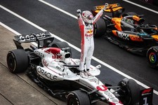 Red Bull Racing RB21 #1 Winner 2025 Japan GP Max Verstappen in 1:18 scale