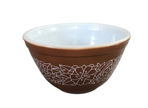 Pyrex Woodland Brown Floral Pattern - Small Mixing Bowl - #401 - 750ML - vintage
