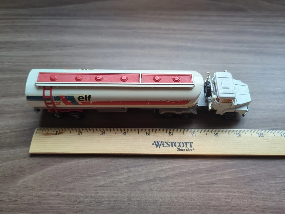 Majorette n° 3040, camion Scania citerne elf antar, 1/60e - Image 2 of 4