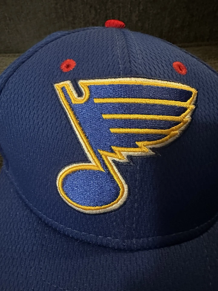 Para hombres New Era Azul St. Louis Azul Núcleo 9FORTY Snapback Sombrero STL Bandera Raro Foto 2 de 4