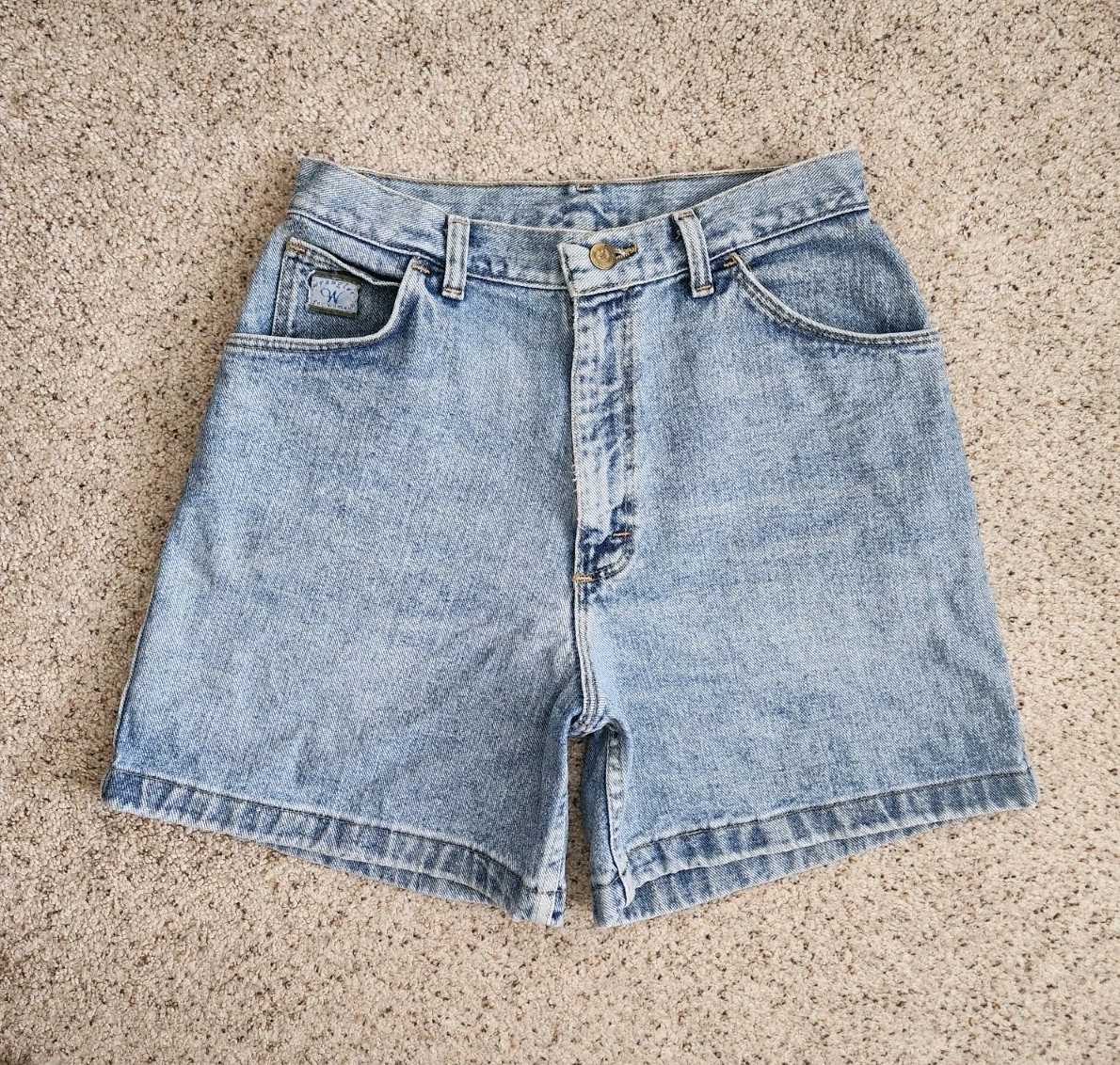 Wrangler For Women Vintage High Waisted Jean Shorts Size 8/ Fit Smaller Waist 26