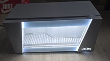 Mini refrigerador de encimera trasera de barra comercial Red Bull puerta de vidrio raro