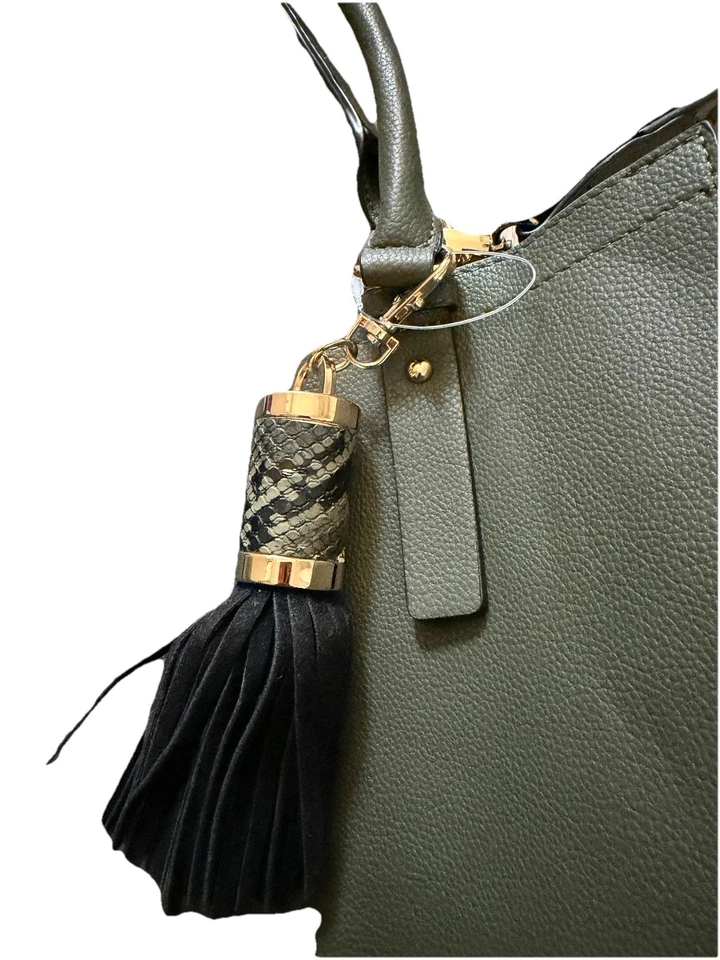 Bolso de Mano También Oliva con Borla Negra Foto 4 de 4