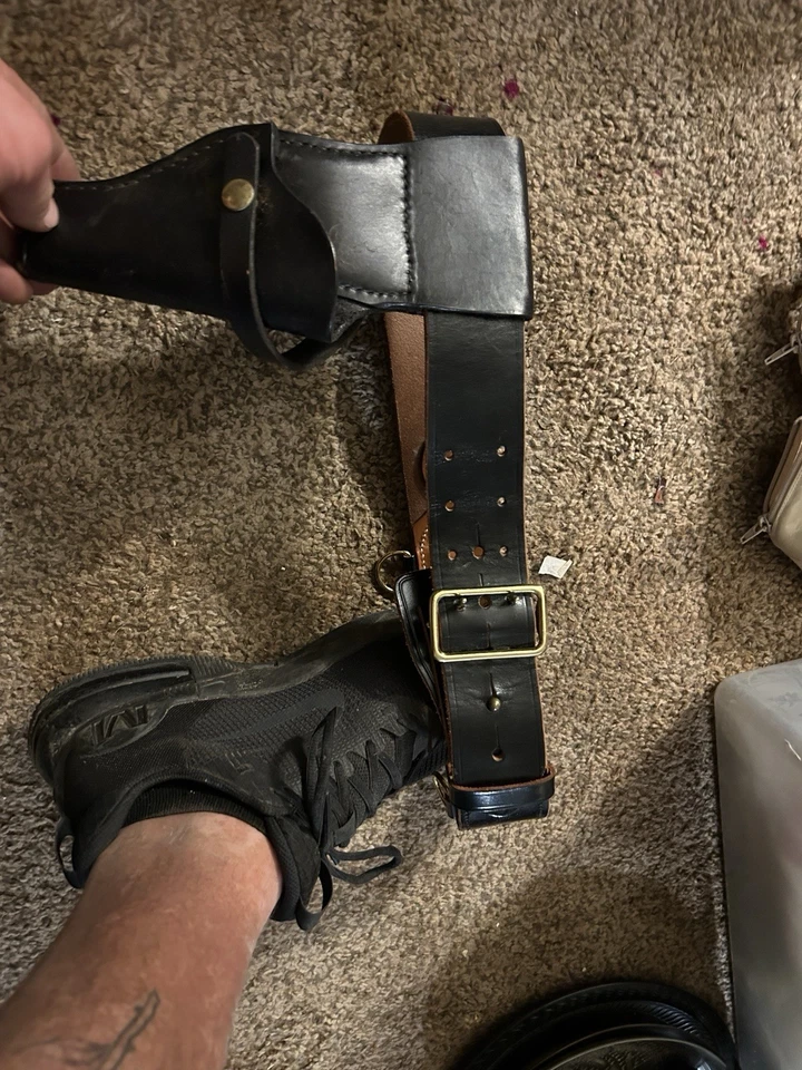 Nice Vintage Police Belt And Holster - Image 3 of 4