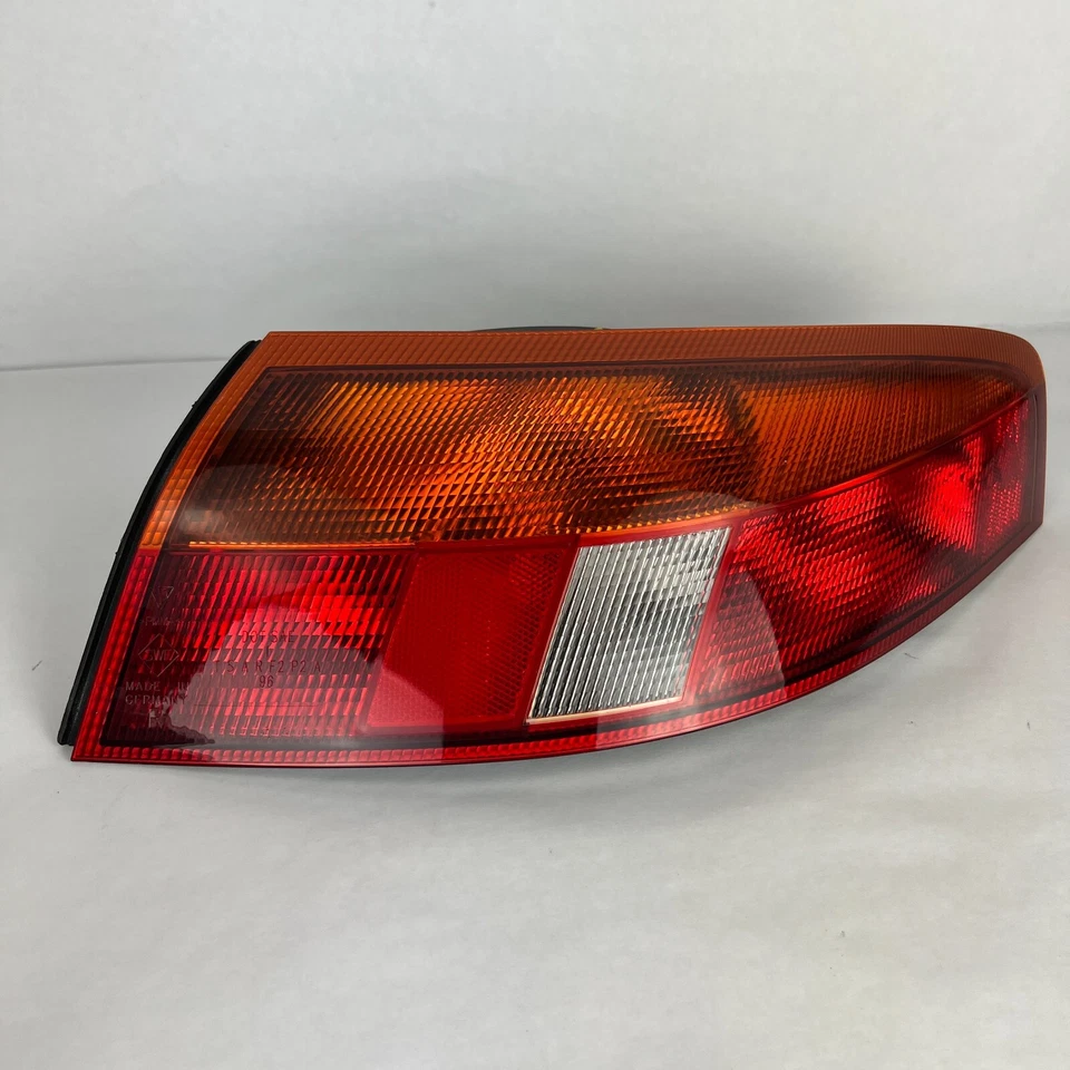 996 Porsche 911 1999-2005 derecha derecha luz trasera lámpara carcasa 996-631-444-01 Foto 2 de 4