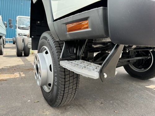 mitsubishi canter fuso 4x4 - NEW - Picture 21 of 21
