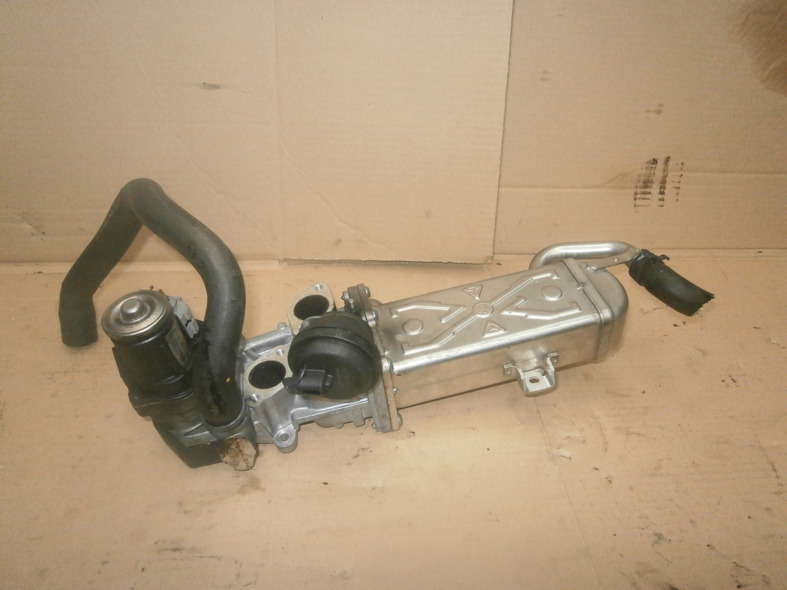 SKODA YETI 2010 2.0 TDI DIESEL EGR VALVE WITH COOLER 03L131512BB eBay