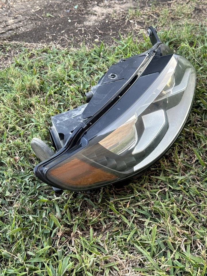 2013-2017 Volkswagen CC HID Xenon Head Light Lamp Passenger Right - Image 2 of 4