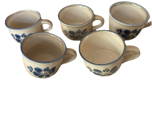 VTG Pfaltzgraff Folk Art Coffee Mugs Tan Blue Stoneware Lot Of 5 USA - EUC