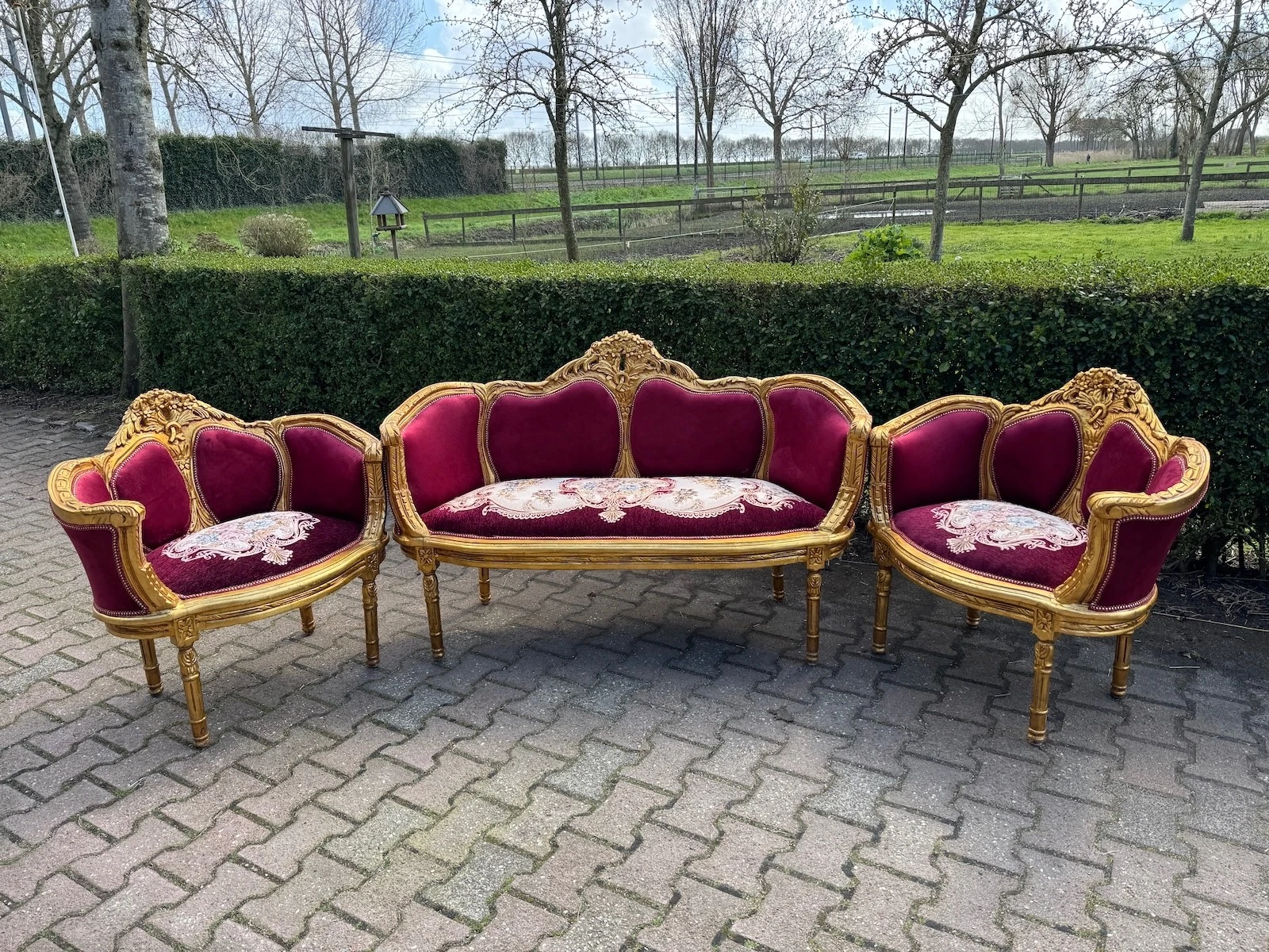 Sofa Set Louis XVI Gold Gilt Burgundy Velvet Sofa & Chairs Vintage
Opens in a new window or tab