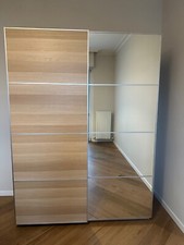 Armadio a due ante scorrevoli