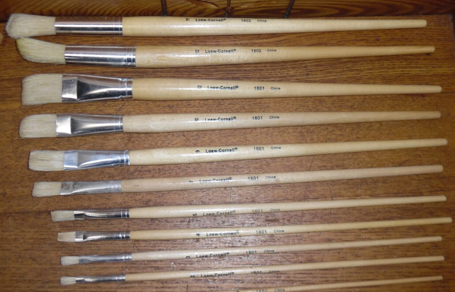 Assorted Loew-Cornell Paint Brushes 1801 1802 1 2 3 4 5 7 9 10 11 12 + Maestra