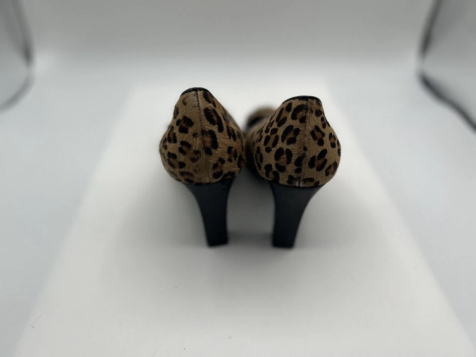 Tacones Franco Sarto para mujer talla 7M marrón gamuza sin cordones punta cuadrada estampado de leopardo Foto 3 de 4