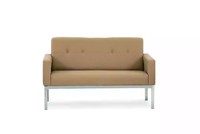 Beiger Zweisitzer BüRomöBel Polstersofa Holzgestell Textil Einrichtung