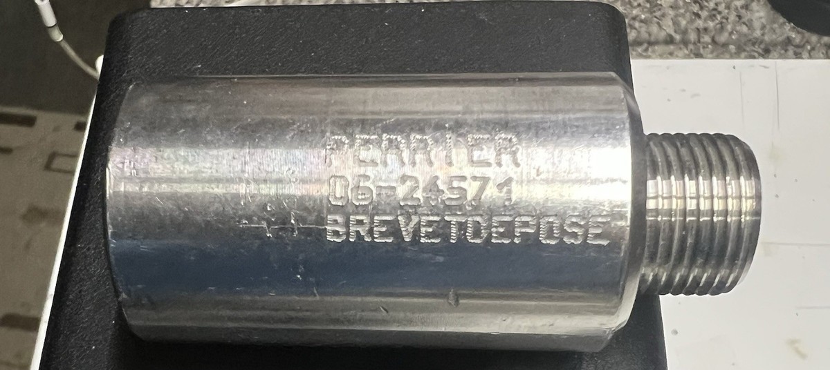 Perrier 06-24571 Bottling Machine Filling Valve Nozzle Component Breveté Déposé