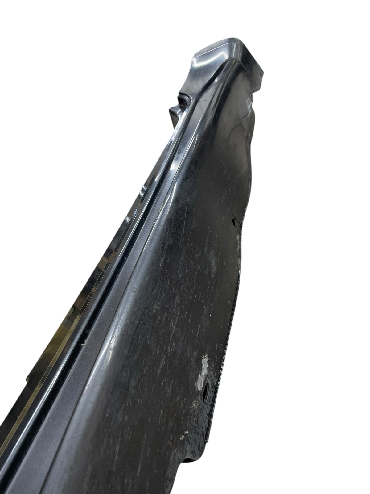 2008-2019 MASERATI GRANTURISMO 4.7L RWD Left Skirt Rocker Panel Molding Black