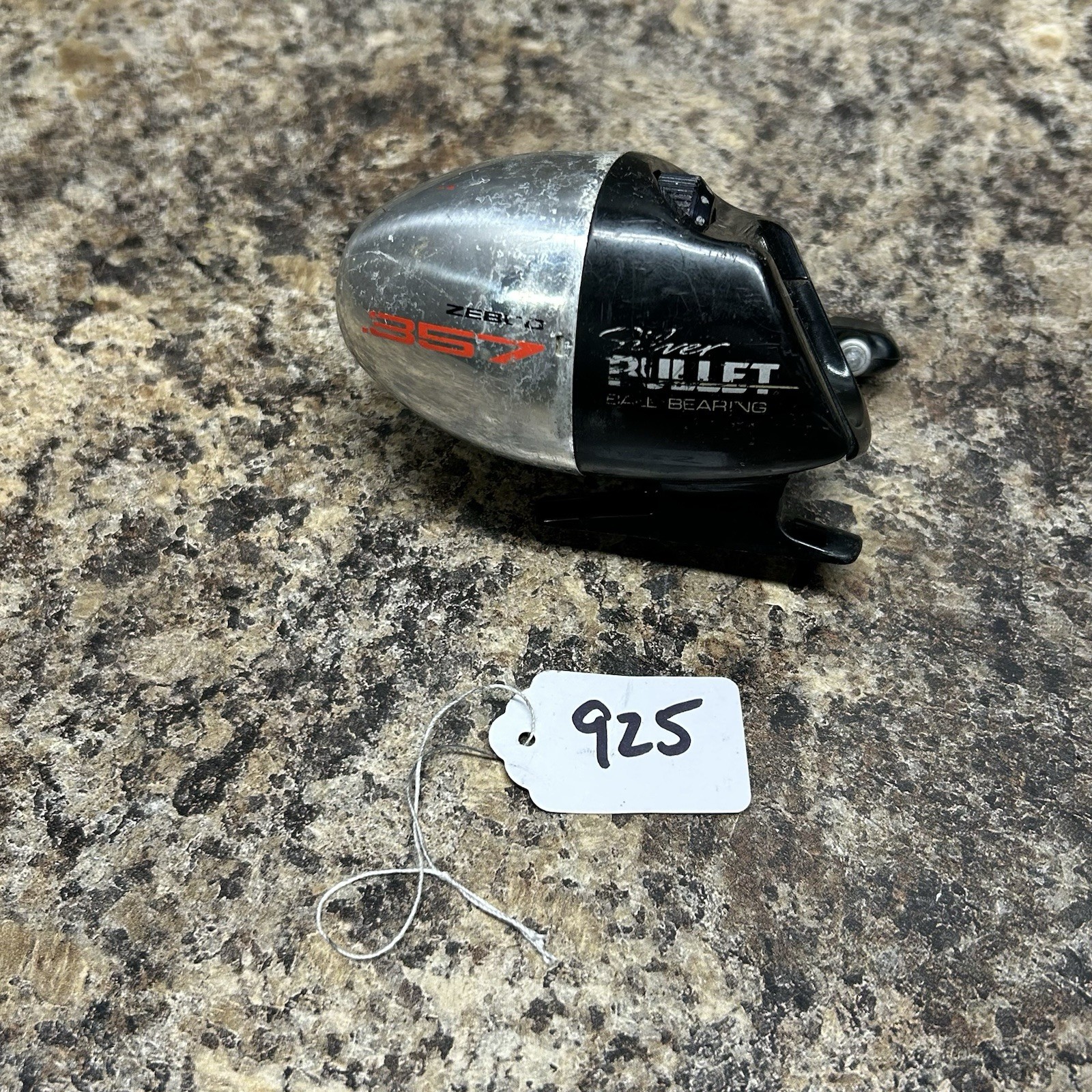 VINTAGE ZEBCO SILVER BULLET 357 MADE IN USA  SPINCAST FISHIN