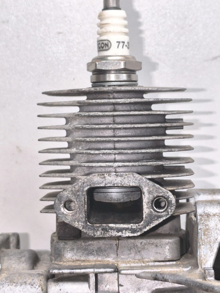 ROBIN NB211 2 STROKE PETROL STRIMMER BRUSHCUTTTER ENGINE UNIT FLYWHEEL PAWL  - Image 3 of 4