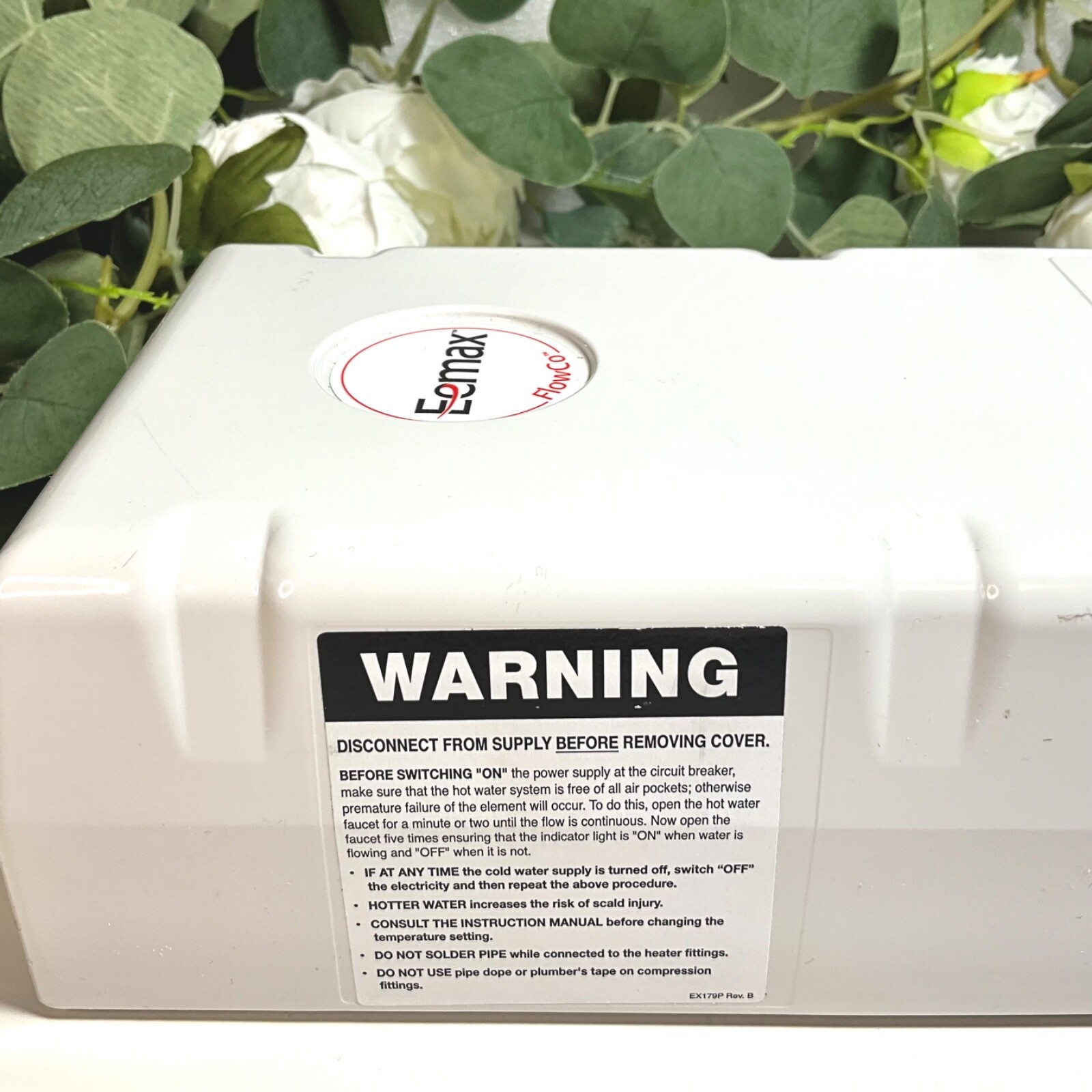 SPEX3512 Flowco 3.5 Kilowatt 120 Volt Electric Point of Use Water Heater , White