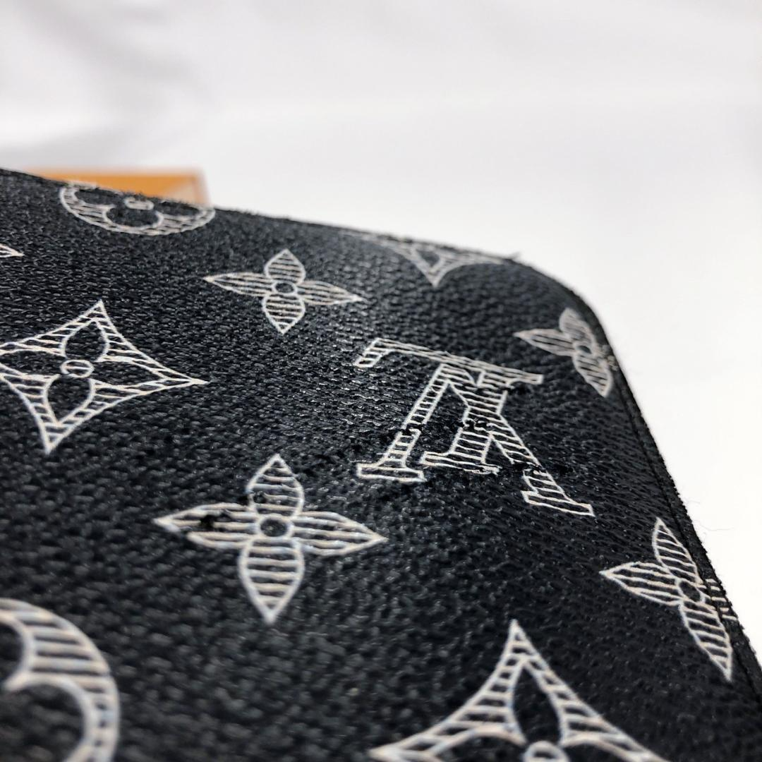 LOUIS VUITTON Ink Upside Down Zippy Organizer NM Wallet Navy