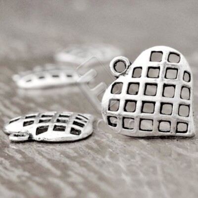 50pcs Tibetan Silver Metal Pendant Charm Jewelry Findings Heart 23x21x3mm HC 50pcs Tibetan Silver Metal Pendant Charm Jewelry Findings Heart 23x21x3mm HC