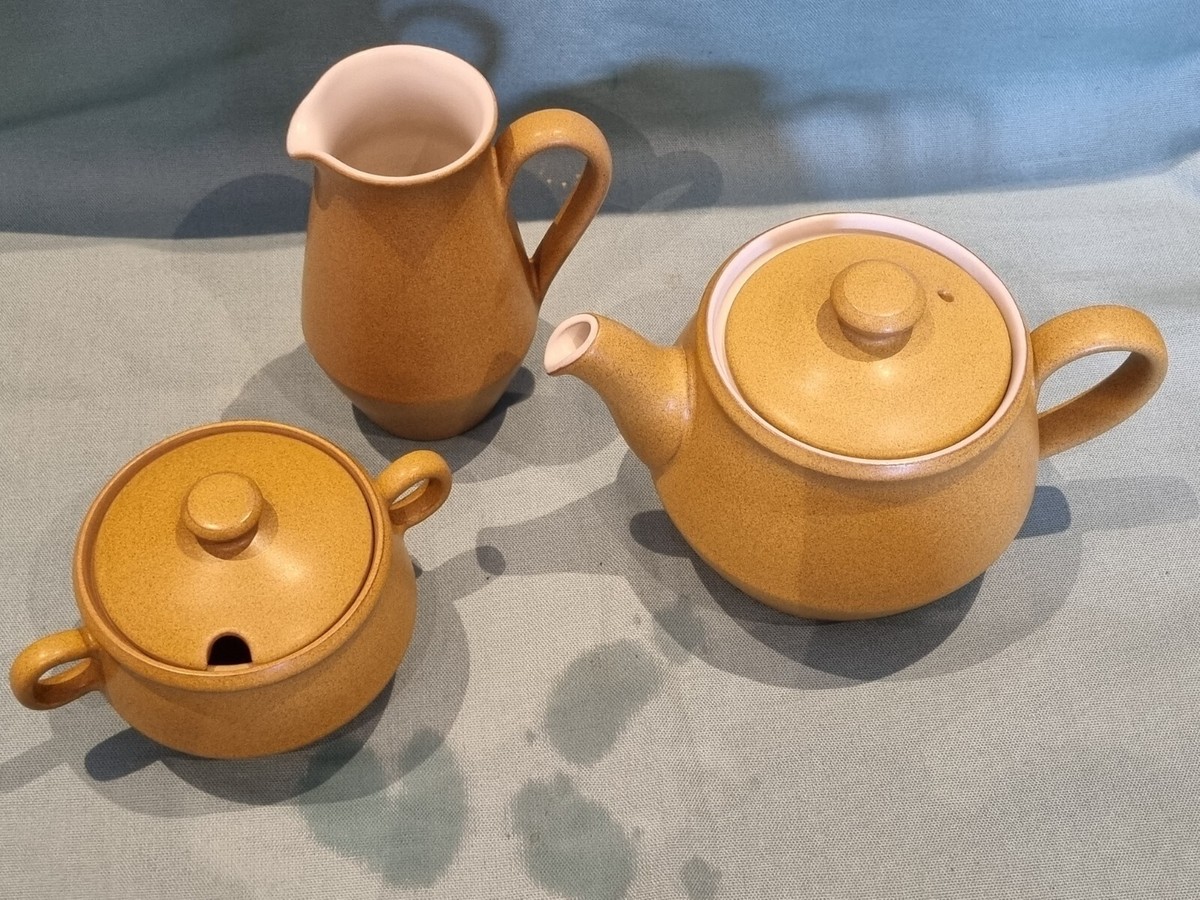 Denby Ode Mustard Yellow Stoneware 1/2pt Teapot Milk Jug Lidded