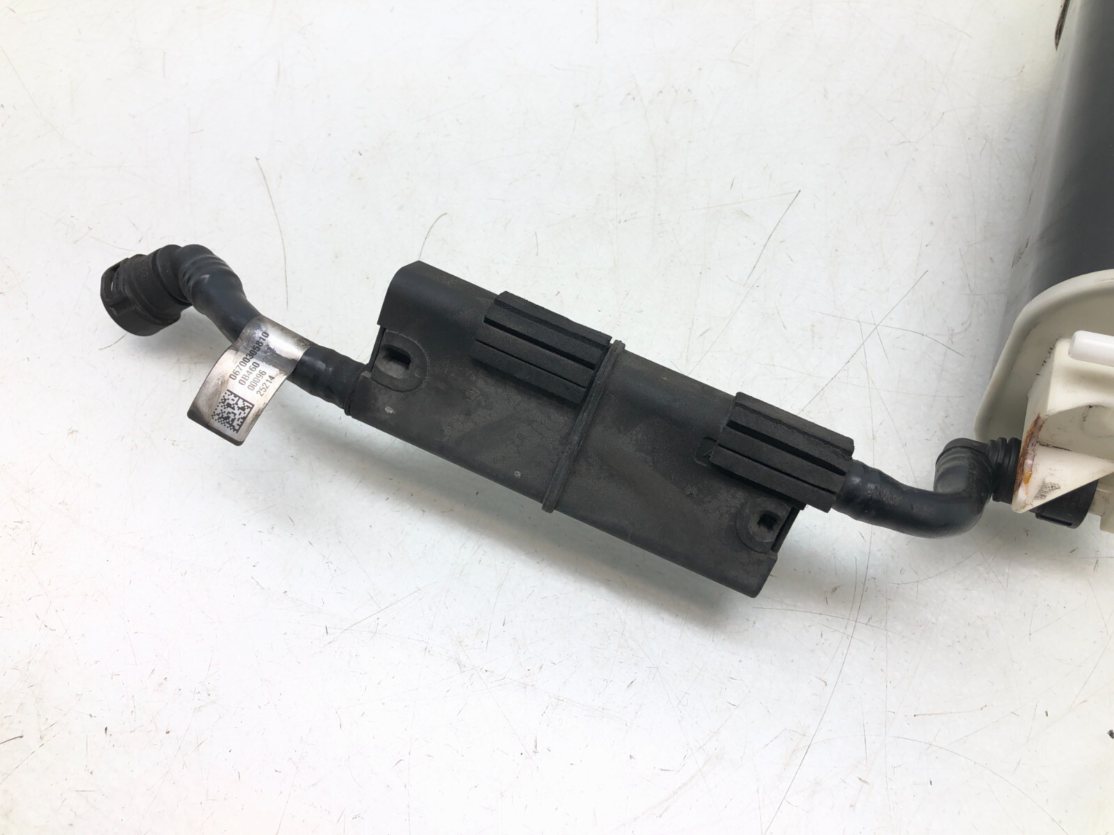 2014-2019 MASERATI GHIBLI S Q4 3.0L V6 FUEL VAPOR EVAPORATOR CANISTER OEM.