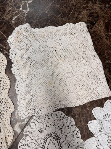 Vintage Lot Crochet Lace Doilies Table Runners Long-Small- Mini -Mix Lot - Picture 9 of 11
