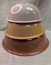 Vintage PYREX Autumn Rainbow 3 pc. Mixing Nesting Bowl Set  323 325 326