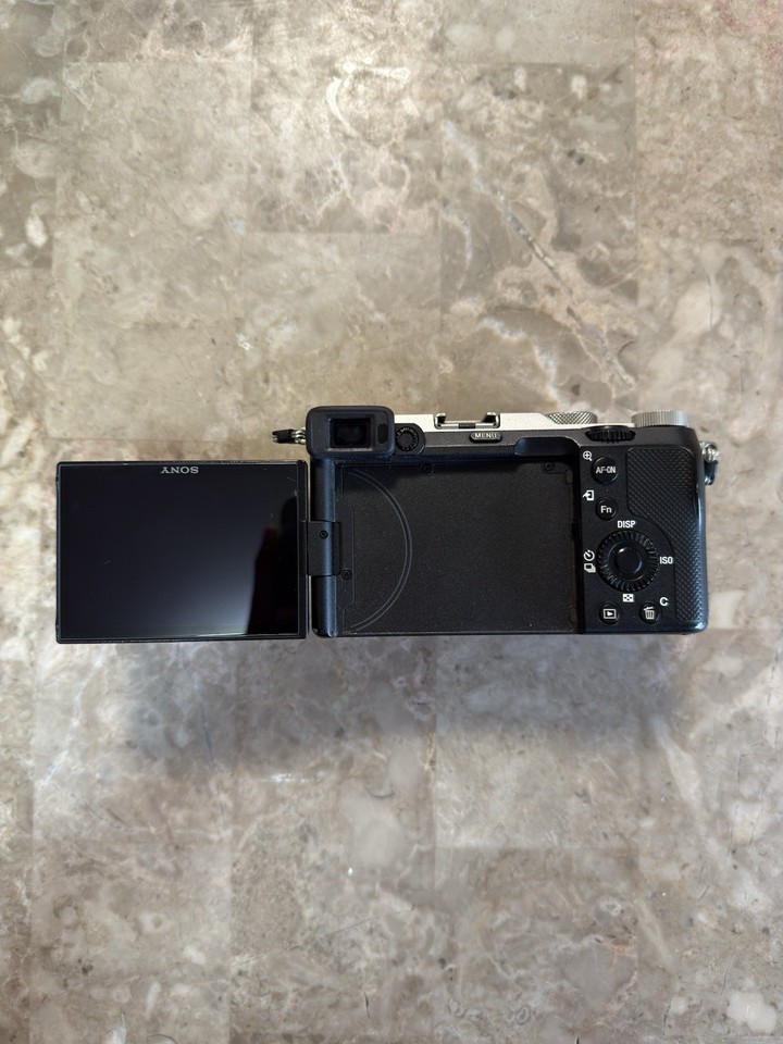 Sony Alpha a7C (ILCE-7C) Mirrorless Digital Camera -Silver (Body Only ...