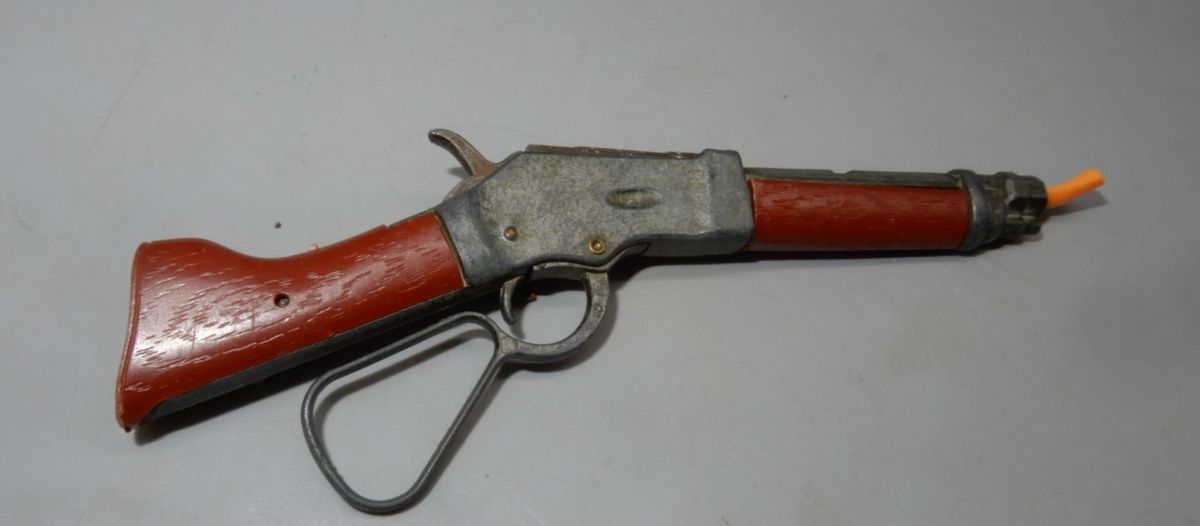 1960's Steve McQueen Wanted Dead Or Alive MARES LAIG Cap Gun Rifle