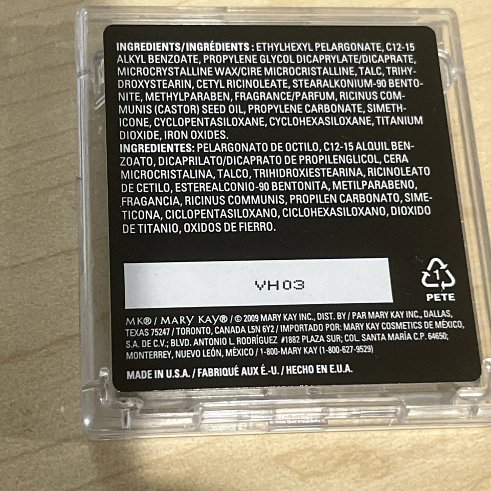 MARY KAY Day Radiance Cream Foundation Antique Ivory .35 NEW Discontinued 014681 - Image 2 of 3