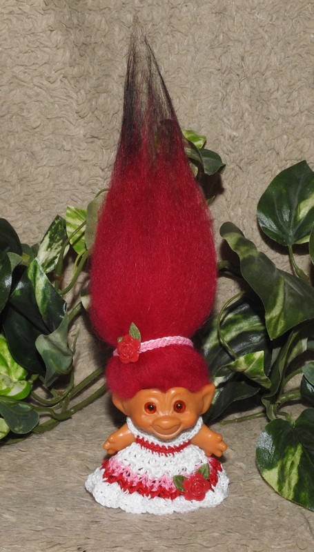 Vintage Unmarked 2.5 in Troll Doll Amber Spiral Eyes & Red Hair