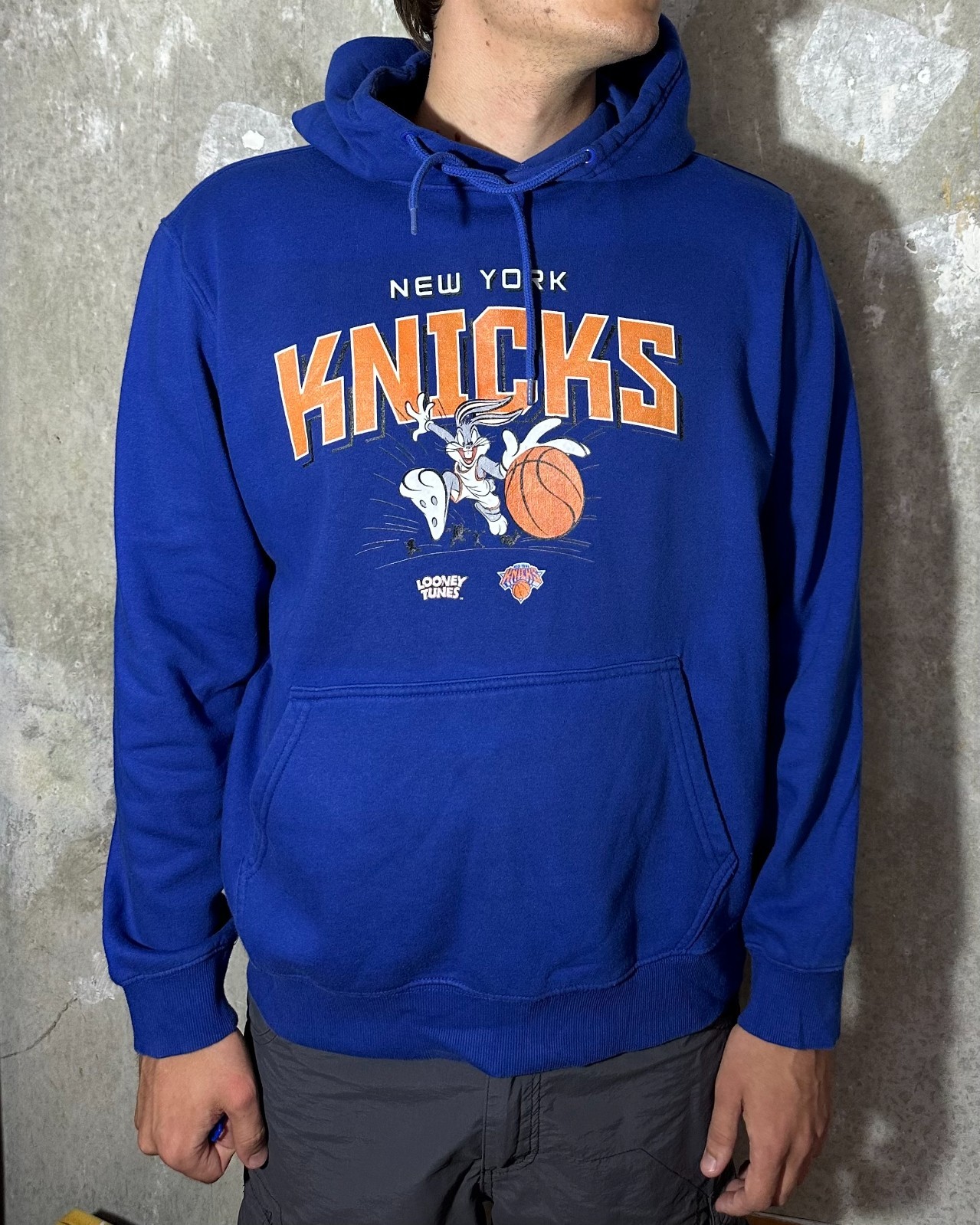 New York Knicks NBA Hoodie Bugs Bunny Looney Tunes  Blue Size L Rare space jam