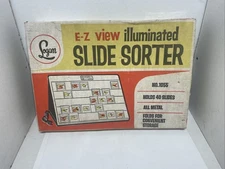 E-Z VIEW ILLUMINATED SLIDE SORTER LOGAN NO. 1055 HOLDS 40 SLIDES IN BOX TESTED